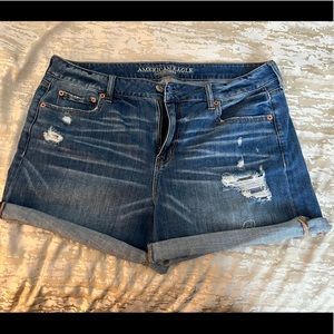 American Eagle jean shorts. Size 16.